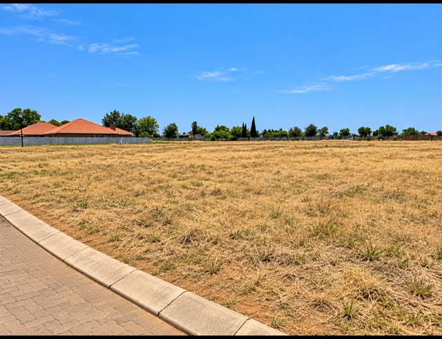 802M² VACANT LAND FOR SALE IN ARCON PARK